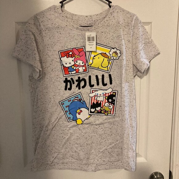 NWT Hello Kitty And Friends Photo Speckled T-Shirt - Picture 1 of 3